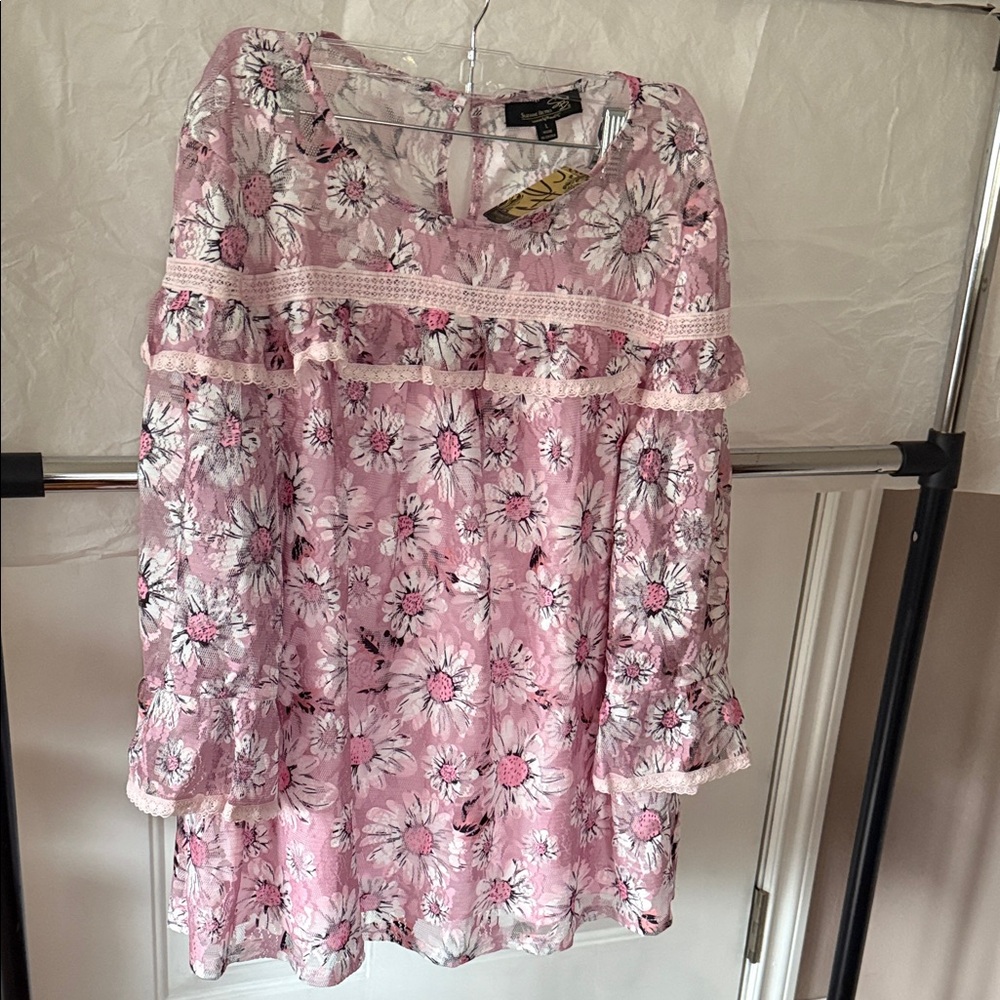 Suzanne Betro Pink Floral Lace Trim Blouse